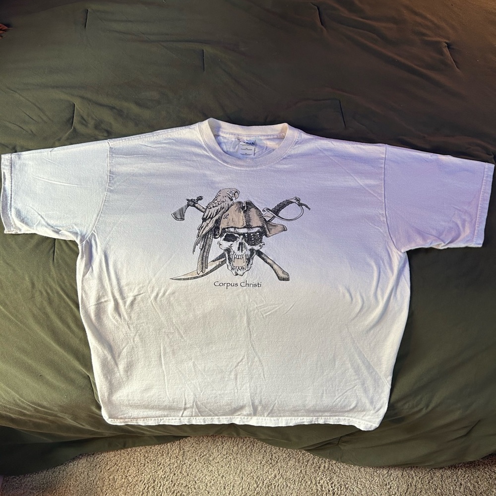 VINTAGE 90s GILDAN ULTRA COTTON T SHIRT, Corpus christi Graffic